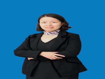 周婷頲：國際部英語教師，南京師范大學(xué)在職研究生，大學(xué)講師，原重慶一中國際部教師，21年從事英語教學(xué)，本人雅思7.5分